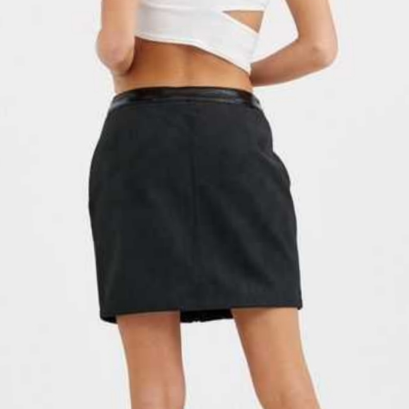 Noisy May | Faux Leather Snakeskin Mini Skirt - Picture 5 of 11